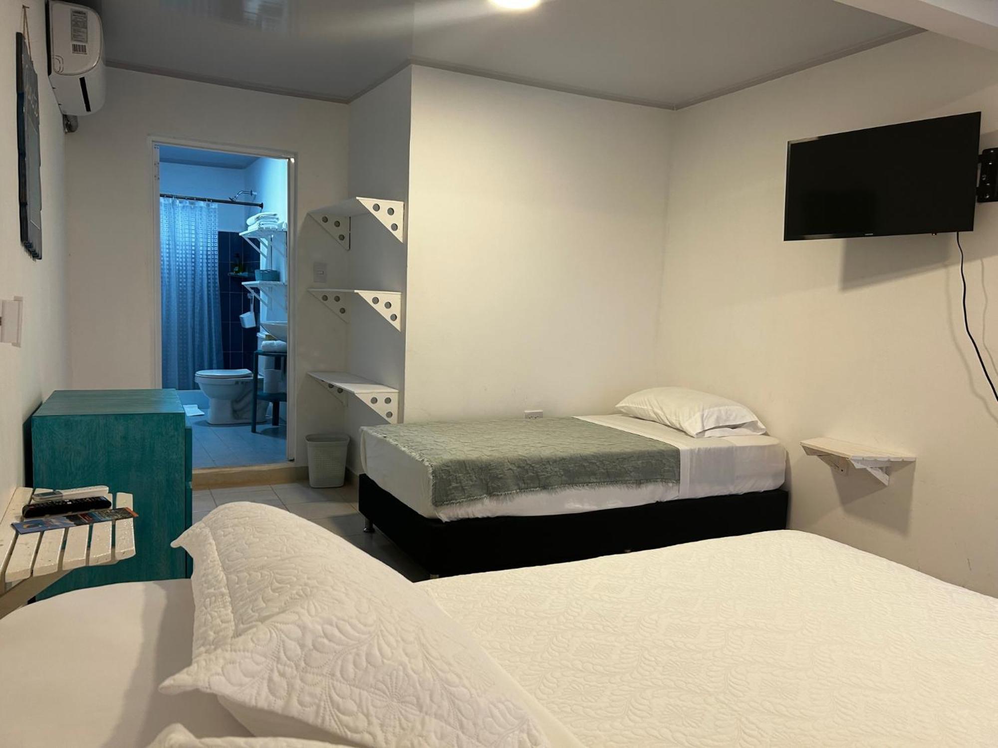Hotel Miss Francias Home Santa Catalina Island Екстер'єр фото