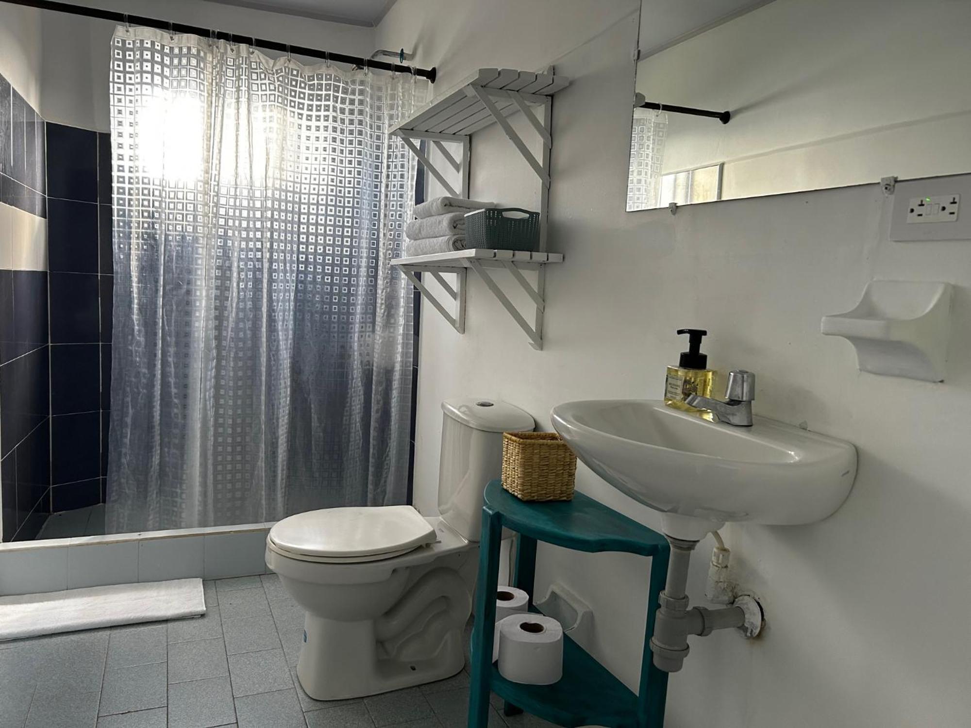 Hotel Miss Francias Home Santa Catalina Island Екстер'єр фото