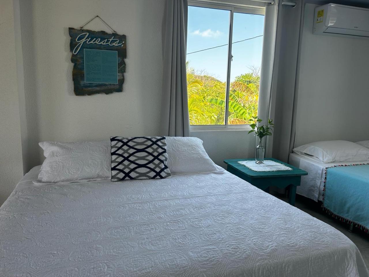 Hotel Miss Francias Home Santa Catalina Island Екстер'єр фото